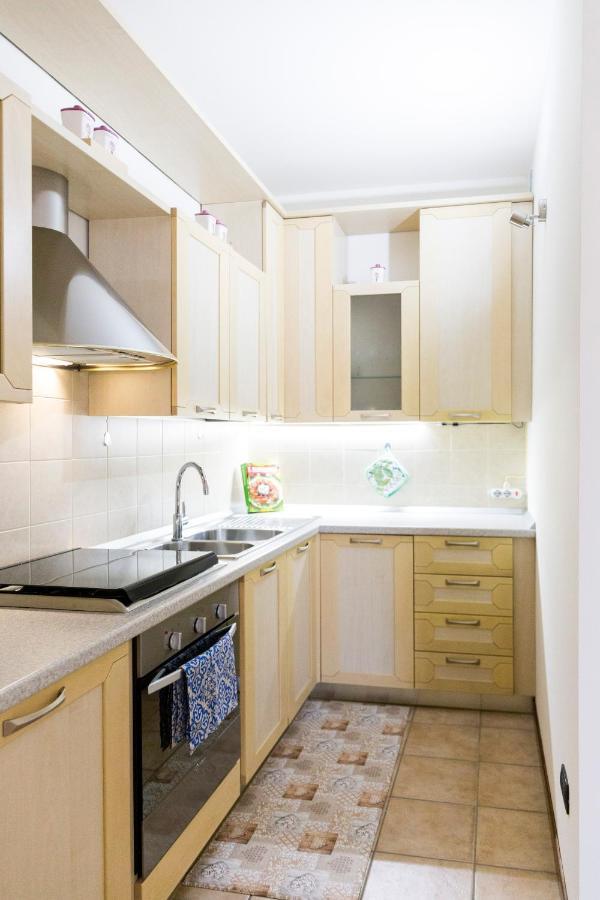 Vanilla - Cozy Apartment With Private Terrace أرونا المظهر الخارجي الصورة