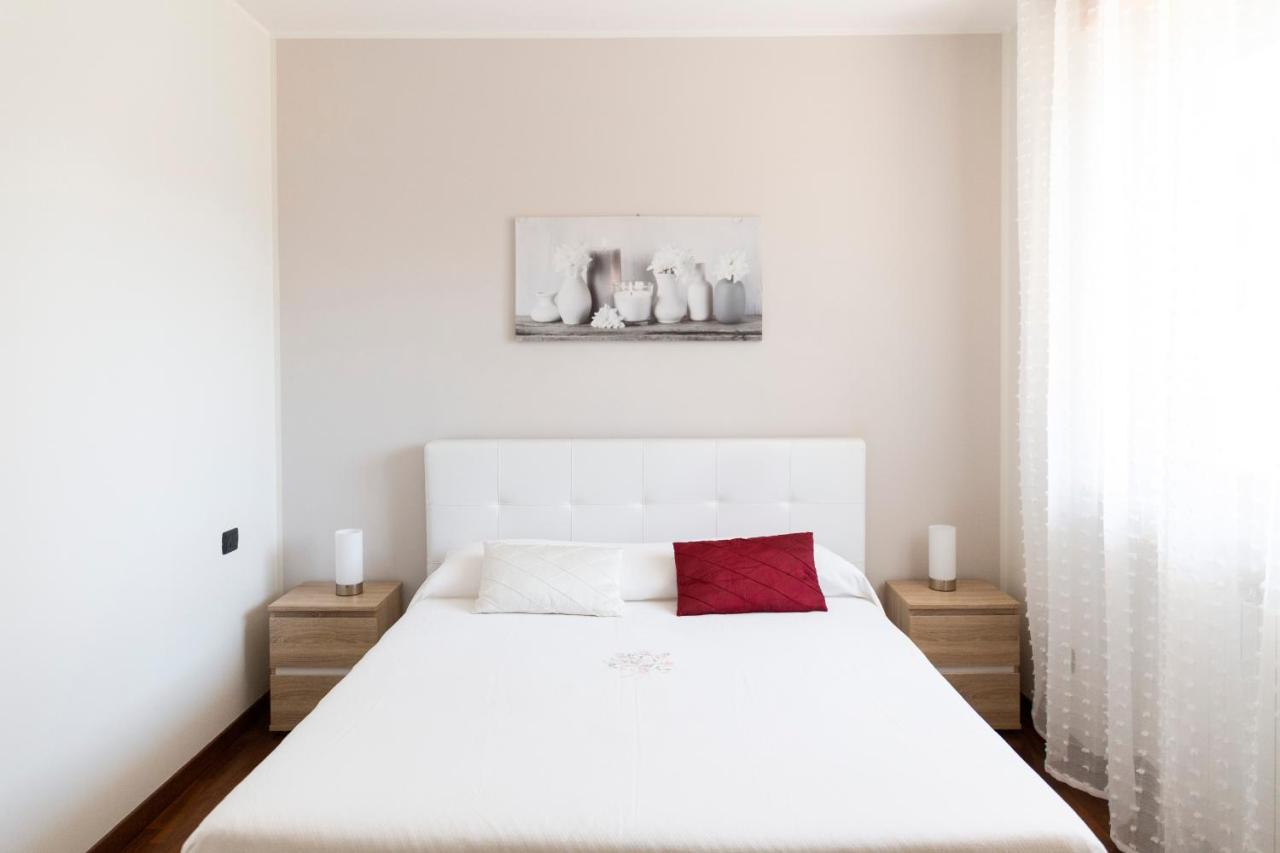 Vanilla - Cozy Apartment With Private Terrace أرونا المظهر الخارجي الصورة